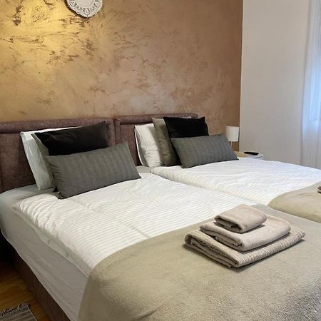 Apartman Studio Lusi スボティツァ エクステリア 写真